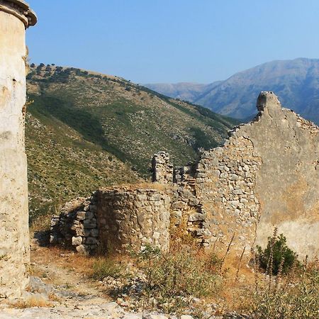 Mpolanos Guesthouse Himarë Exteriér fotografie