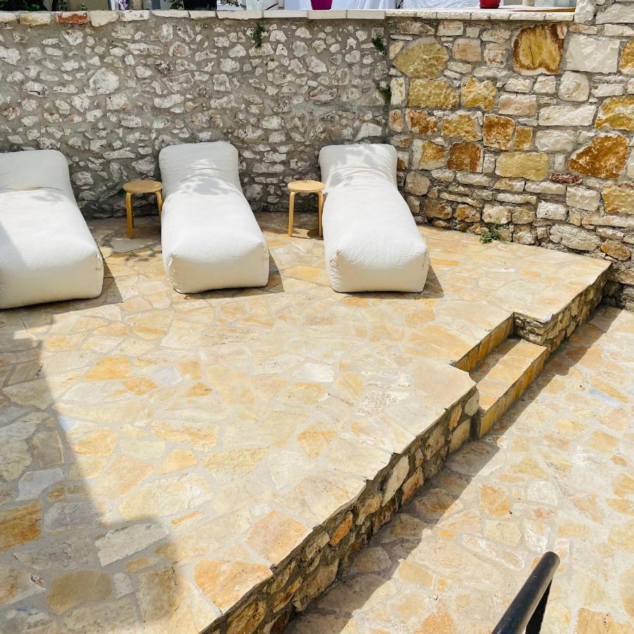 Mpolanos Guesthouse Himarë Exteriér fotografie